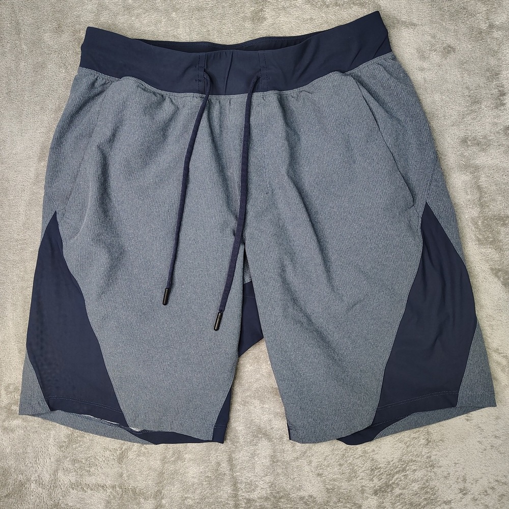 Lululemon Shorts Mens M Blue Namaste At The Beach 9"‎ Inseam Stretch Performance